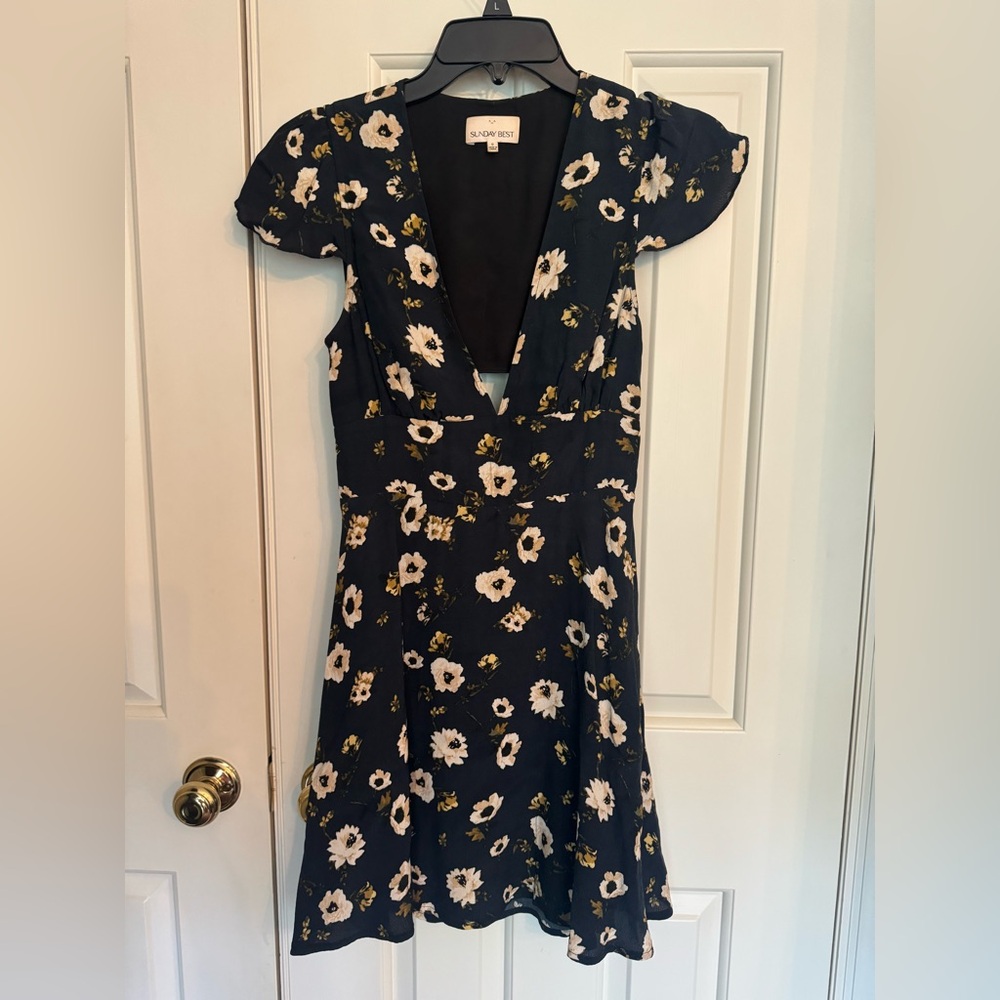 Sunday Best, mini floral summer dress.
